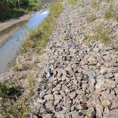 鉛絲格賓石籠護堤 鉛絲格賓石籠護堤